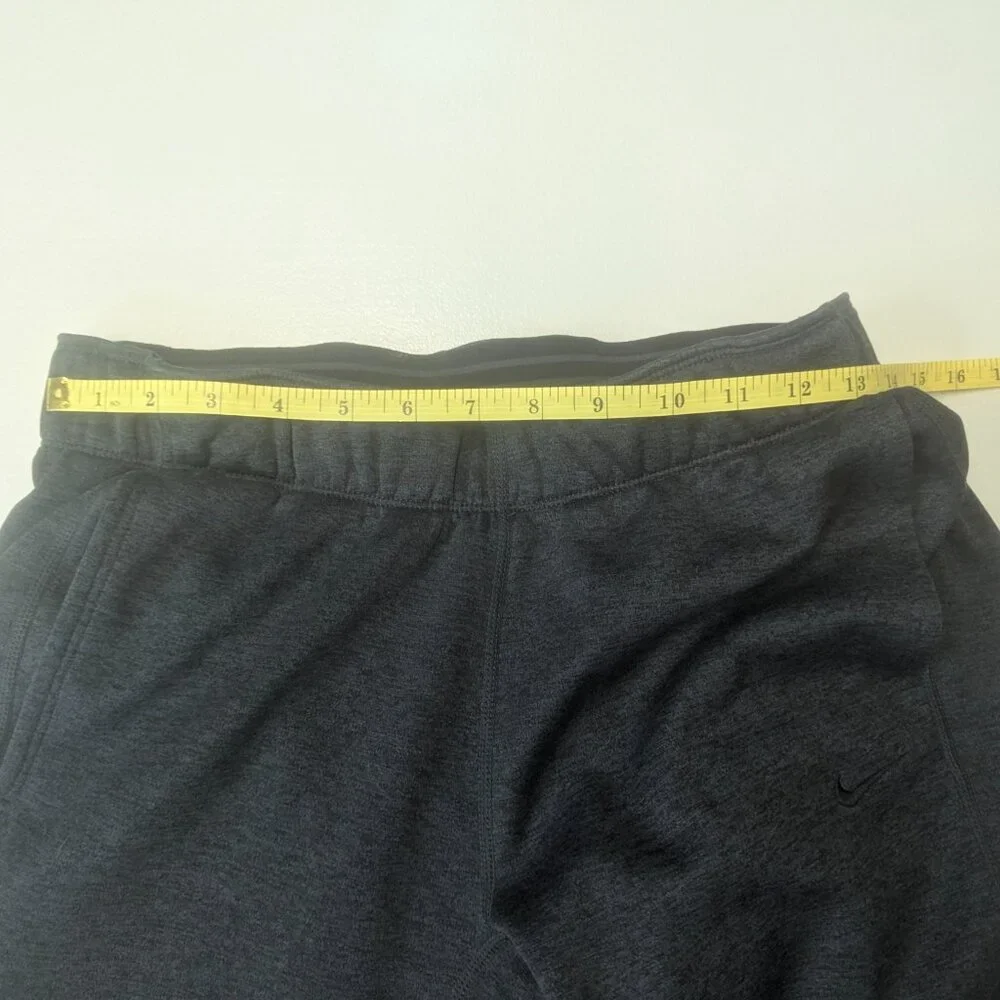 Nike Size Small Therma-Fit Gray Joggers